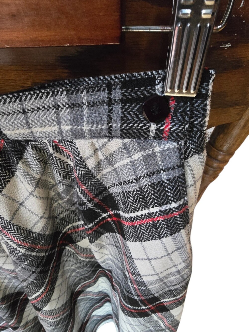 Vintage 1980s B. Bronson Plaid Wool Blend Midi Skirt Black White Red 8 - Picture 3 of 6